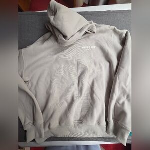 White Fox Offstage Hoodie, Size L/XL